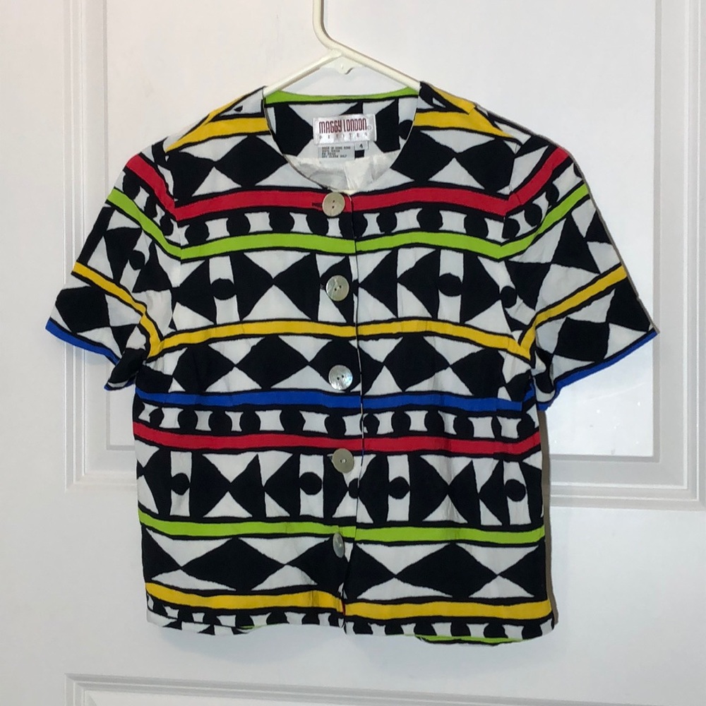 Maggy London 80s Retro Vibe Button Up Top